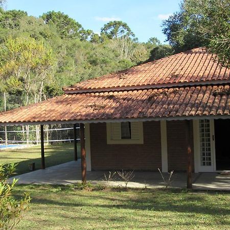 Chacara Capucho & Macedo Villa Кунха Екстериор снимка